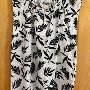 LOFT Monochrome Leaf Pattern Top